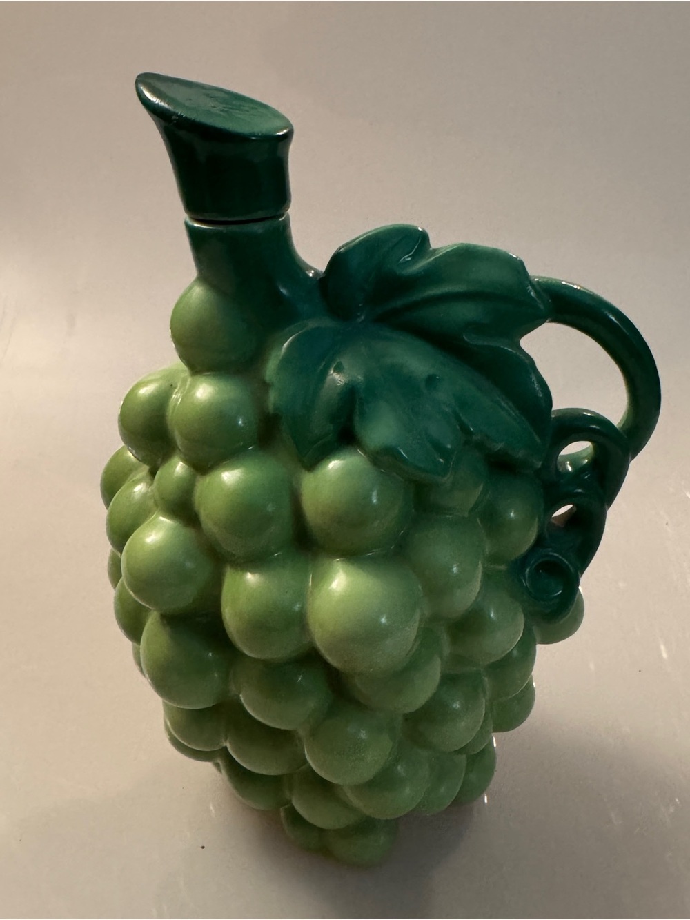 GERMAN GRAPES SHAPED CERAMIC Pitcher pourer jug green 6" antique vintage vinegar